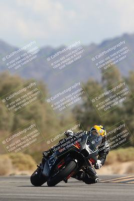 media/Oct-13-2025-Moto Forza (Mon) [[a66d839500]]/2-A Group/Session 4 Turn 7/